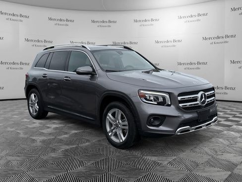 Used 2021 Mercedes-Benz GLB 250 4MATIC image 7