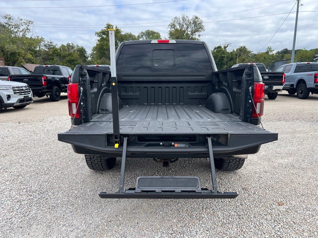 Used 2019 Ford F150 Lariat w/ Equipment Group 502A Luxury AWD/4WD image 18