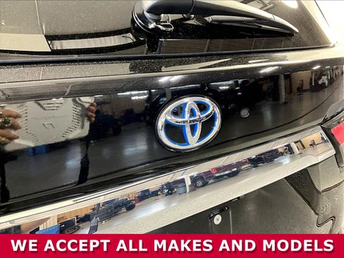 Used 2023 Toyota Sequoia Limited RWD image 24