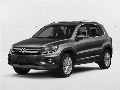 Used 2016 Volkswagen Tiguan SE image 1