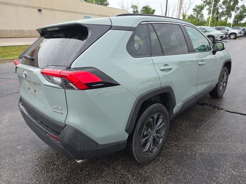 Used 2022 Toyota RAV4 XLE Premium AWD/4WD image 3