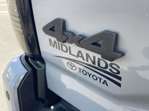 Used 2021 Toyota Tacoma Limited AWD/4WD image 11