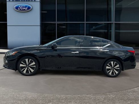 Used 2019 Nissan Altima 2.5 SV FWD image 8