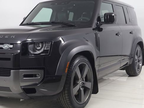 Used 2023 Land Rover Defender 110 V8 image 53