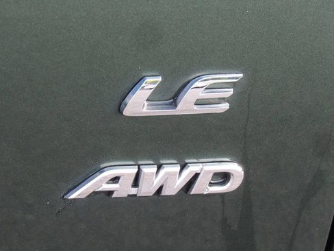 Used 2022 Toyota Corolla Cross LE w/ Moonroof Package AWD/4WD image 8