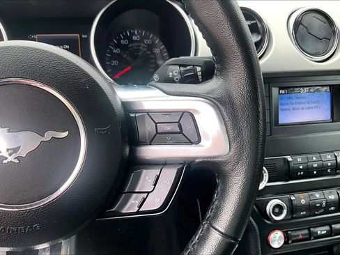Used 2019 Ford Mustang Convertible RWD image 24