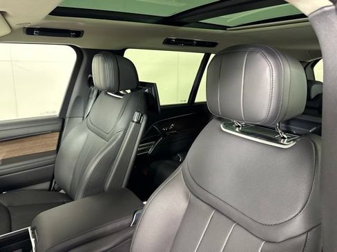 New 2026 Land Rover Range Rover Long Wheelbase SE AWD/4WD image 16