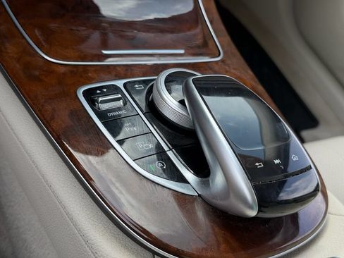 Used 2020 Mercedes-Benz E 350 4MATIC Sedan image 28