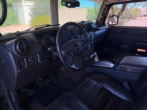 Used 2005 HUMMER H2 SUT w/ Preferred Equipment Group AWD/4WD image 20