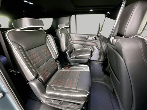 New 2026 GMC Yukon XL AT4 Ultimate AWD/4WD image 11