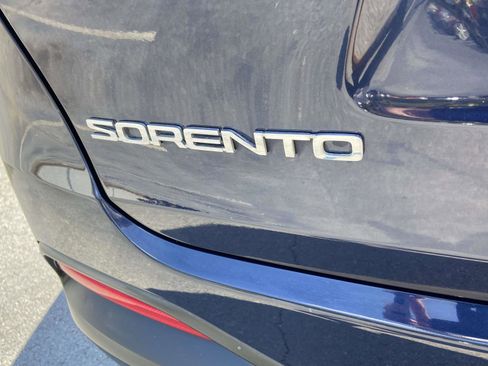 Used 2016 Kia Sorento FWD image 7