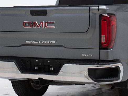 Used 2019 GMC Sierra 1500 SLT w/ SLT Premium Plus Package RWD image 12