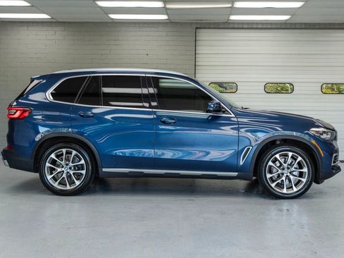 Used 2022 BMW X5 xDrive40i w/ Climate Comfort Package AWD/4WD image 3