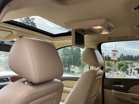 Used 2012 GMC Yukon SLT w/ SLT-2 Equipment Package AWD/4WD image 15