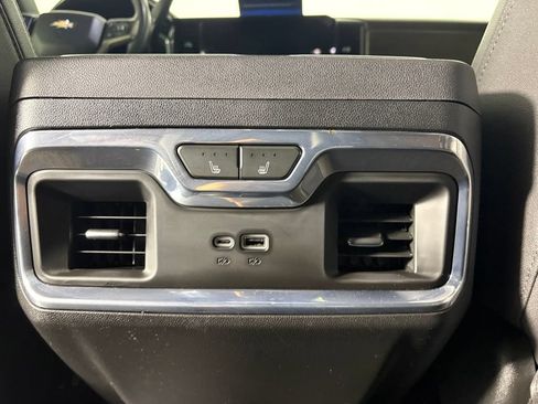 Used 2024 Chevrolet Silverado 2500 High Country w/ High Country Premium Package AWD/4WD image 31