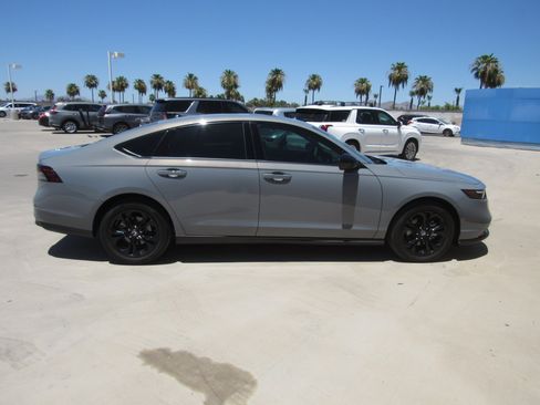 Used 2025 Honda Accord SE image 2