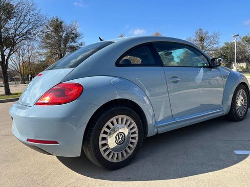Used 2013 Volkswagen Beetle 2.5 image 8