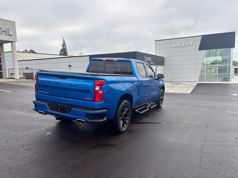 Used 2022 Chevrolet Silverado 1500 RST w/ Convenience Package II AWD/4WD image 8