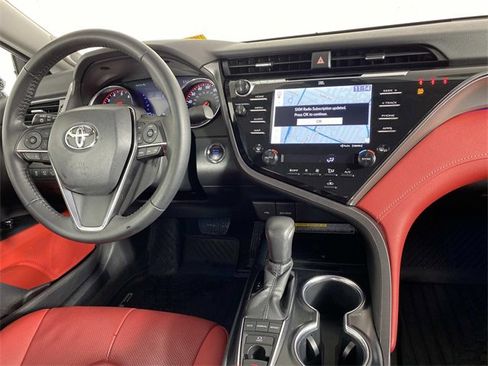 Used 2020 Toyota Camry XSE image 14