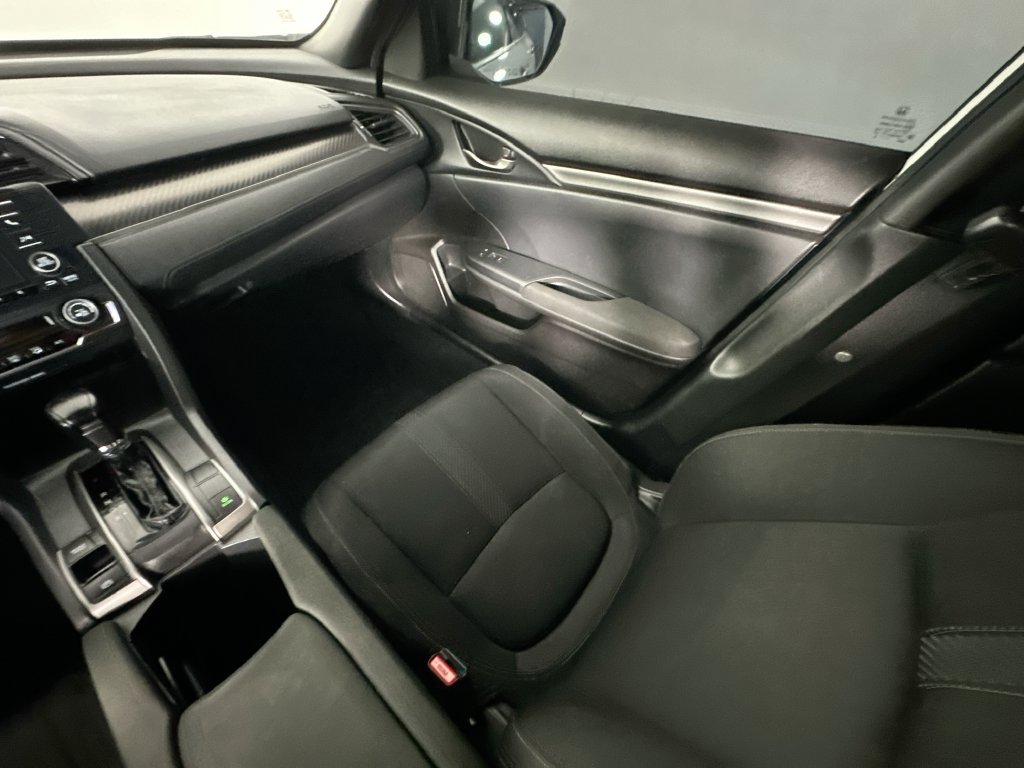 Used 2018 Honda Civic Sport image 12