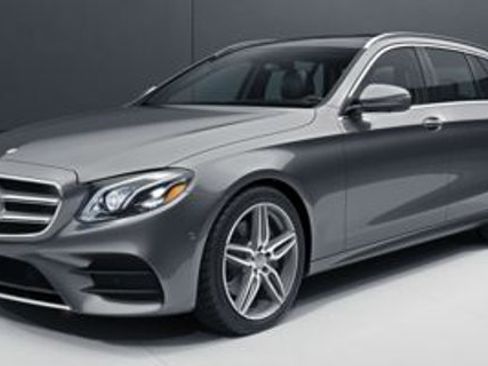 Used 2018 Mercedes-Benz E 400 4MATIC Wagon image 1