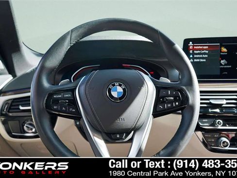 Used 2022 BMW 540i xDrive w/ Premium Package image 37