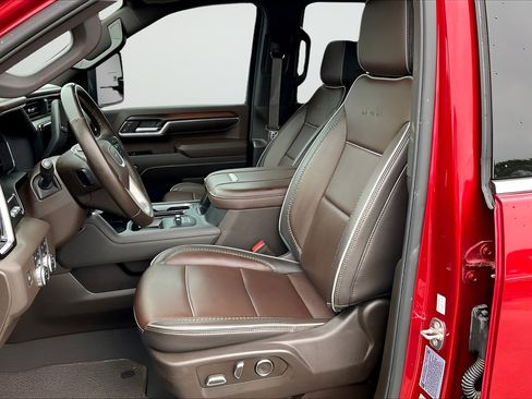 Used 2024 GMC Sierra 2500 Denali w/ Denali Reserve Package AWD/4WD image 17