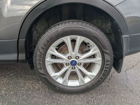 Used 2018 Ford Escape SEL image 24