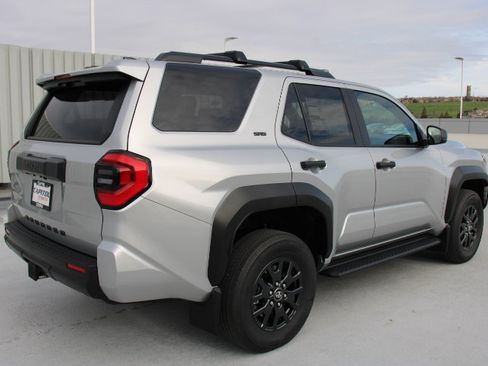 New 2026 Toyota 4Runner SR5 image 3