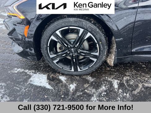 Used 2023 Kia K5 GT-Line w/ GT-Line Premium Package image 17