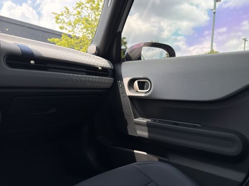 Used 2025 MINI Cooper S FWD image 22