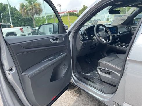 New 2026 Volkswagen Atlas Cross Sport SEL image 4