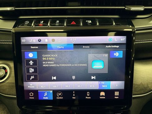 Used 2024 Jeep Grand Cherokee L Limited AWD/4WD image 15