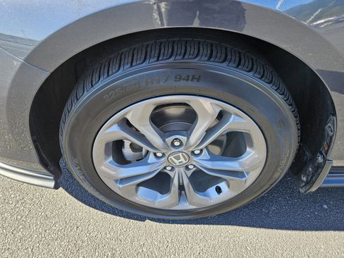 Used 2023 Honda Accord EX image 17