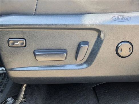 Used 2016 Toyota Tundra Platinum image 17