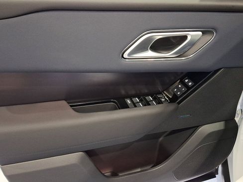 Certified 2026 Land Rover Range Rover Velar Dynamic SE image 11