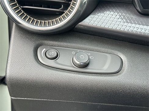 Certified 2024 Chevrolet Trax ACTIV w/ Driver Confidence Package image 17