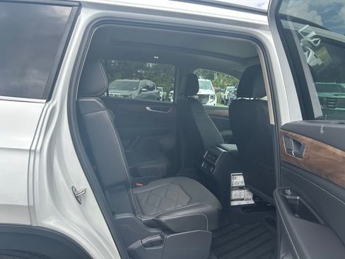New 2026 Volkswagen Atlas SE FWD image 35