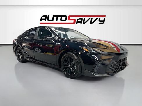 Used 2026 Toyota Camry SE w/ Multimedia Upgrade Package FWD image 1