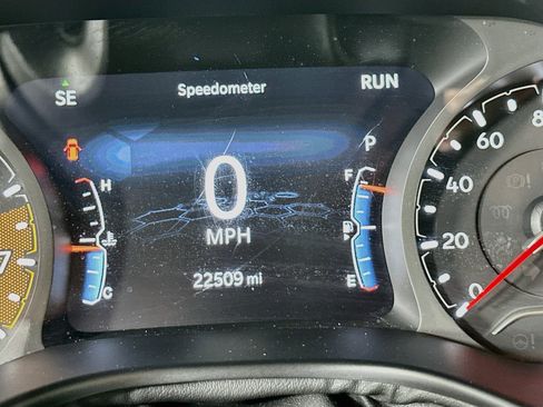 Used 2024 Jeep Compass Latitude AWD/4WD image 19