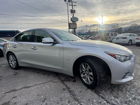 Used 2016 INFINITI Q50 Premium image 8