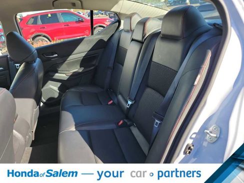 Used 2023 Nissan Altima 2.5 SR image 13