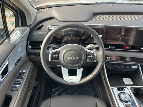 New 2026 Kia Carnival EX image 11