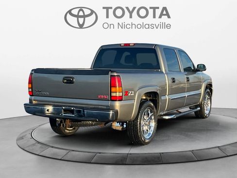 Used 2006 GMC Sierra 1500 SLT w/ Onstar Plus Package image 5