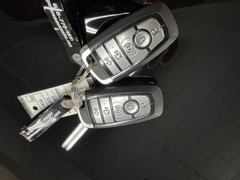 Used 2025 Ford Mustang GT Premium image 17