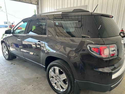 Used 2017 GMC Acadia Limited SLT FWD image 3