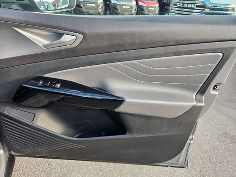 Used 2023 Volkswagen ID.4 Pro S RWD image 17