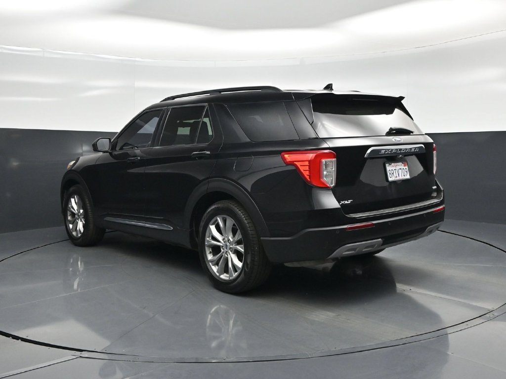 Used 2020 Ford Explorer XLT w/ Equipment Group 202A RWD image 6