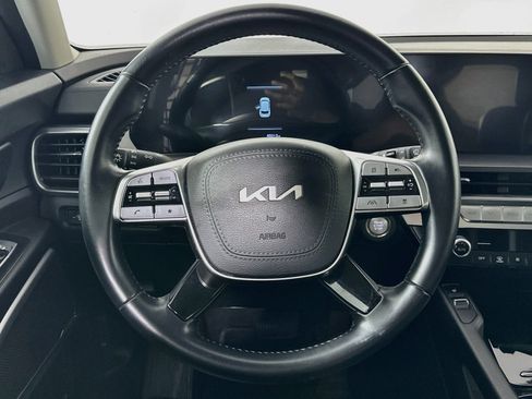 Used 2025 Kia Telluride S AWD/4WD image 18