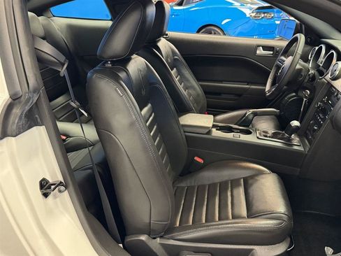 Used 2008 Ford Mustang Shelby GT500 RWD image 15